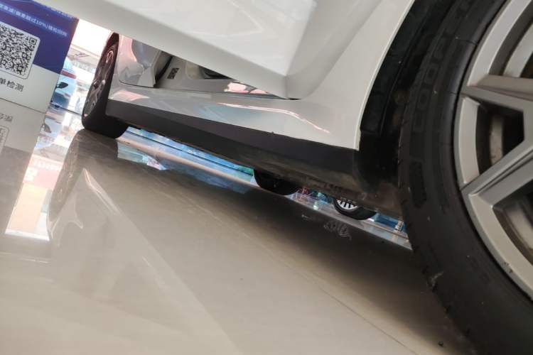 Used BMW i3 2022 eDrive 35 L Right Side Sill