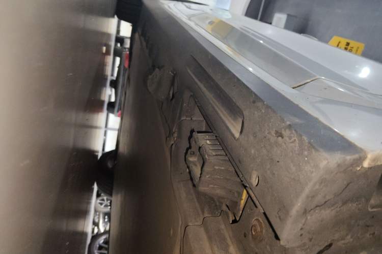 Used BMW i3 2022 eDrive 35 L Right Side Sill