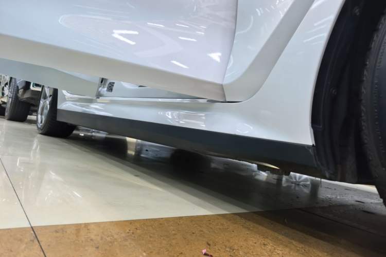 Used BMW i3 2022 eDrive 35 L Right Side Sill