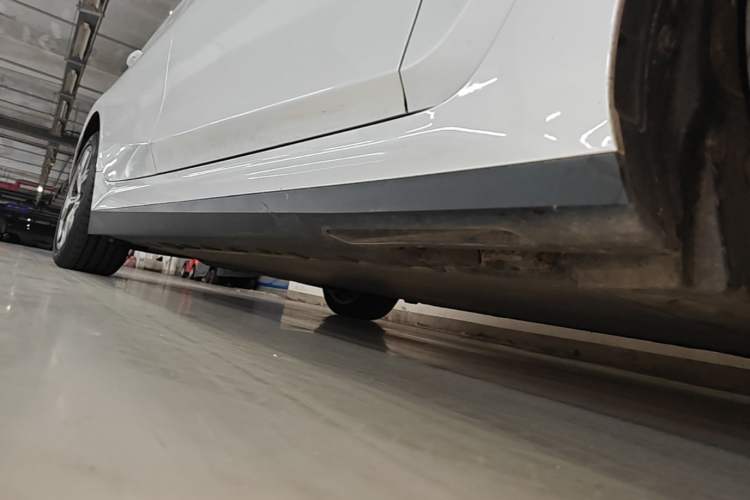 Used BMW i3 2022 eDrive 35 L Right Side Sill