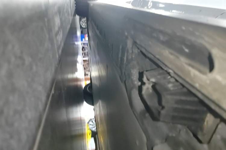 Used BMW i3 2022 eDrive 35 L Right Side Sill
