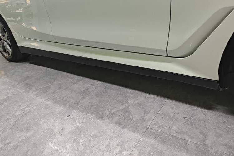 Used BMW i3 2022 eDrive 35 L Right Side Sill