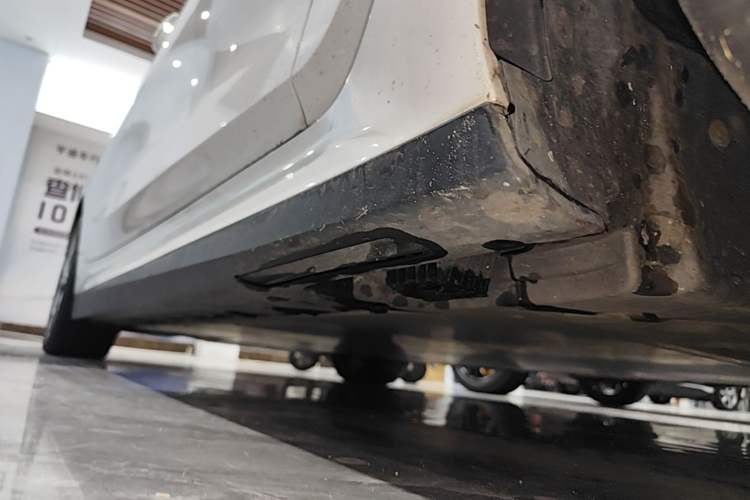 Used BMW i3 2022 eDrive 35 L Right Side Sill