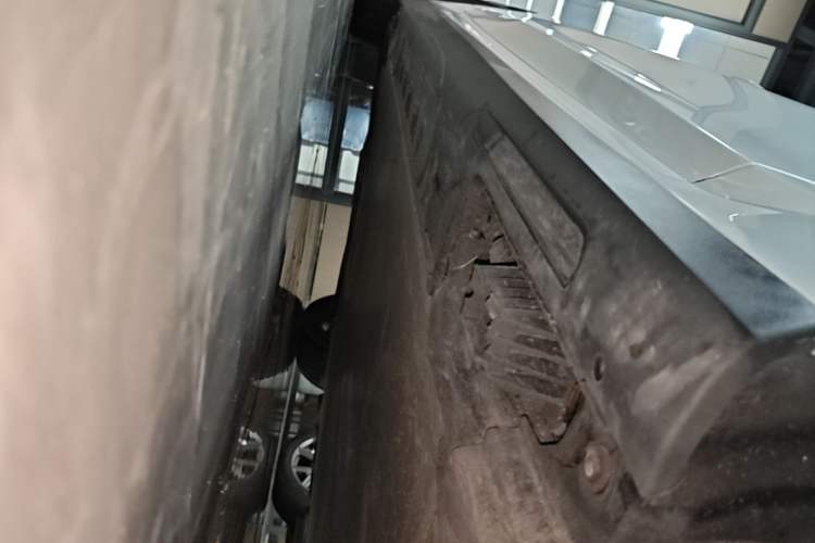 Used BMW i3 2022 eDrive 35 L Right Side Sill