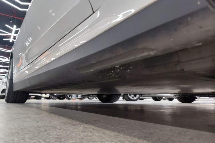 Used BMW i3 2022 eDrive 35 L Right Side Sill