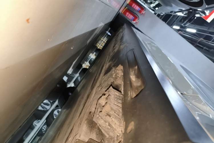 Used BMW i3 2022 eDrive 35 L Right Side Sill