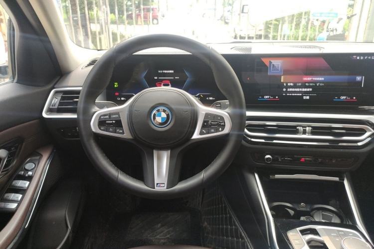 Used BMW i3 2022 eDrive 35 L Steering Wheel