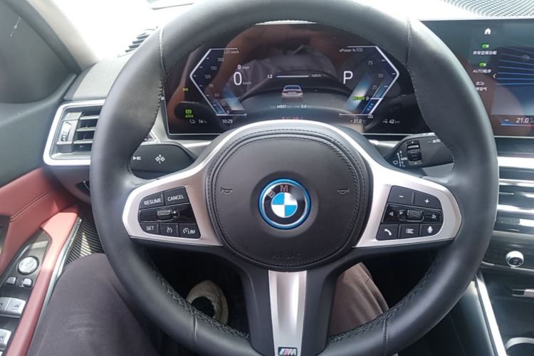 Used BMW i3 2022 eDrive 35 L Steering Wheel