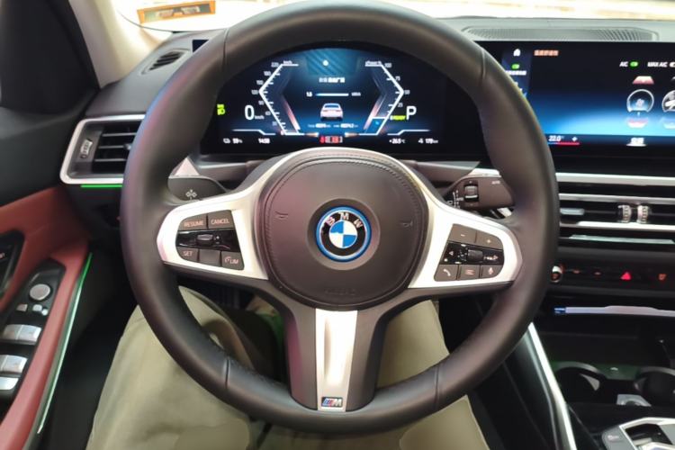 Used BMW i3 2022 eDrive 35 L Steering Wheel