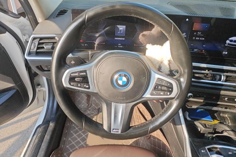 Used BMW i3 2022 eDrive 35 L Steering Wheel