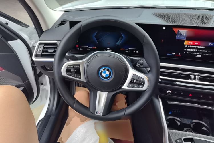 Used BMW i3 2022 eDrive 35 L Steering Wheel