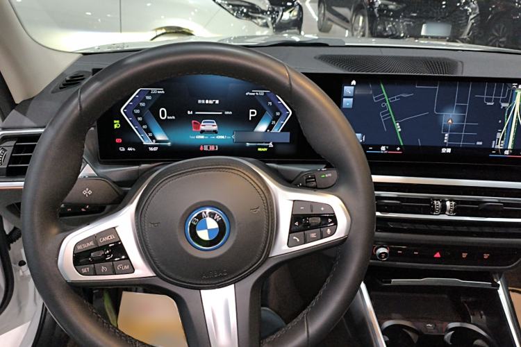 Used BMW i3 2022 eDrive 35 L Steering Wheel