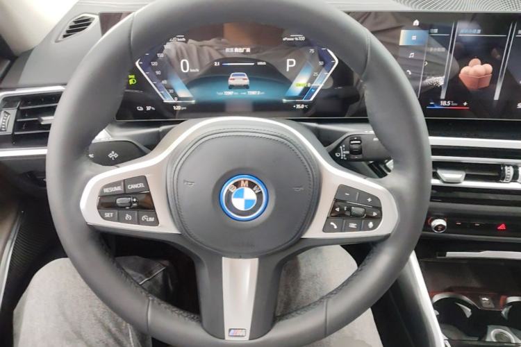 Used BMW i3 2022 eDrive 35 L Steering Wheel