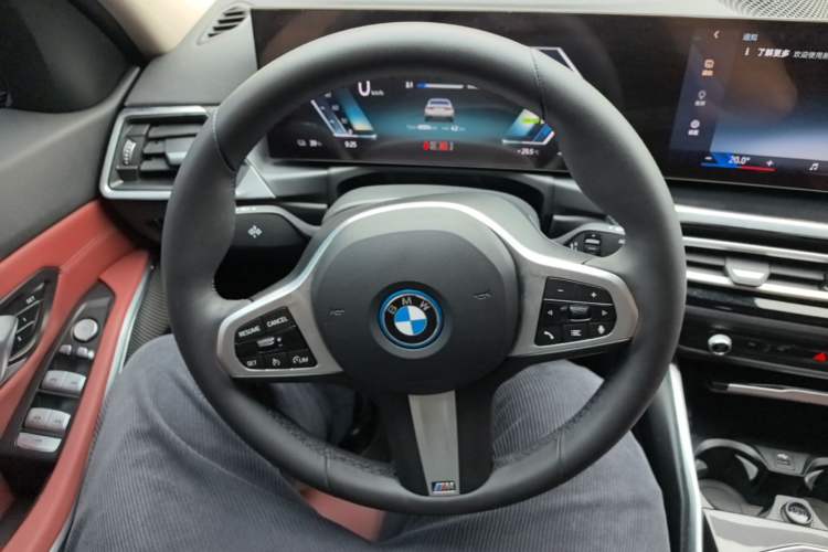 Used BMW i3 2022 eDrive 35 L Steering Wheel
