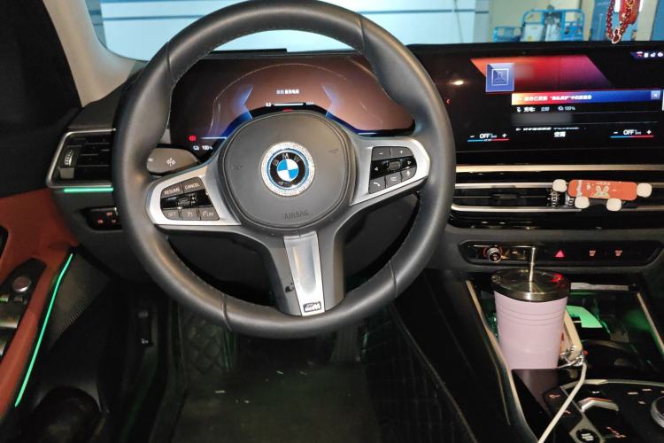 Used BMW i3 2022 eDrive 35 L Steering Wheel