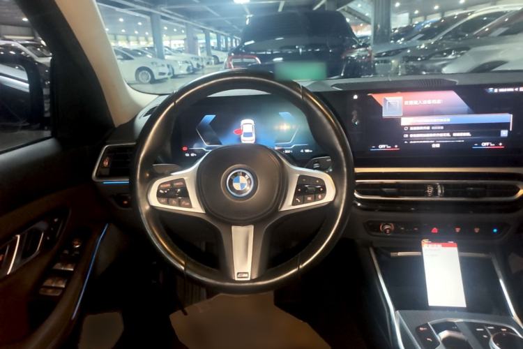 Used BMW i3 2022 eDrive 35 L Steering Wheel