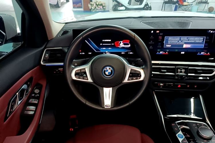 Used BMW i3 2022 eDrive 35 L Steering Wheel