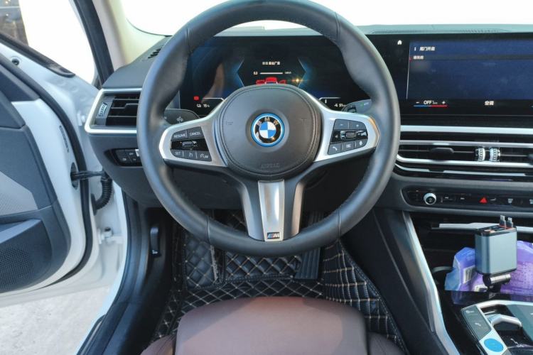 Used BMW i3 2022 eDrive 35 L Steering Wheel