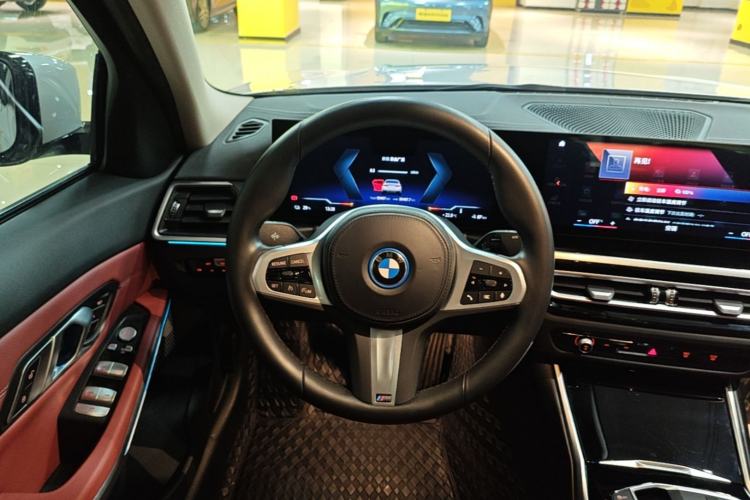 Used BMW i3 2022 eDrive 35 L Steering Wheel