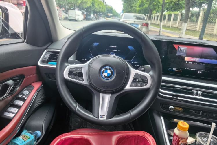 Used BMW i3 2022 eDrive 35 L Steering Wheel