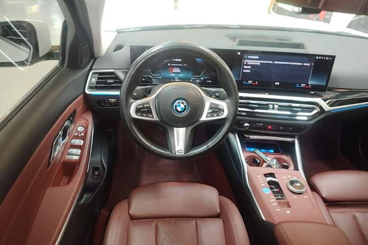 Used BMW i3 2022 eDrive 35 L Steering Wheel