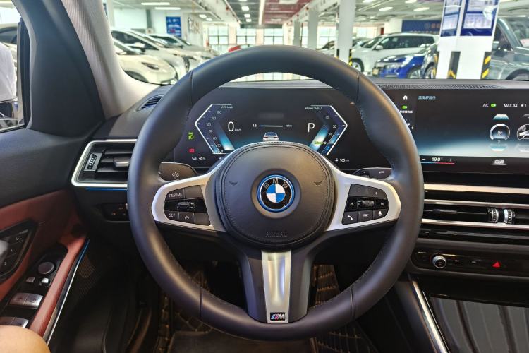 Used BMW i3 2022 eDrive 35 L Steering Wheel