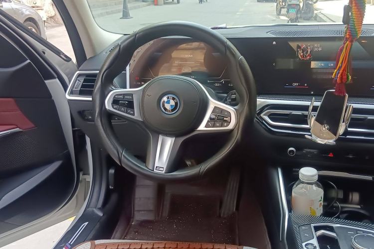 Used BMW i3 2022 eDrive 35 L Steering Wheel