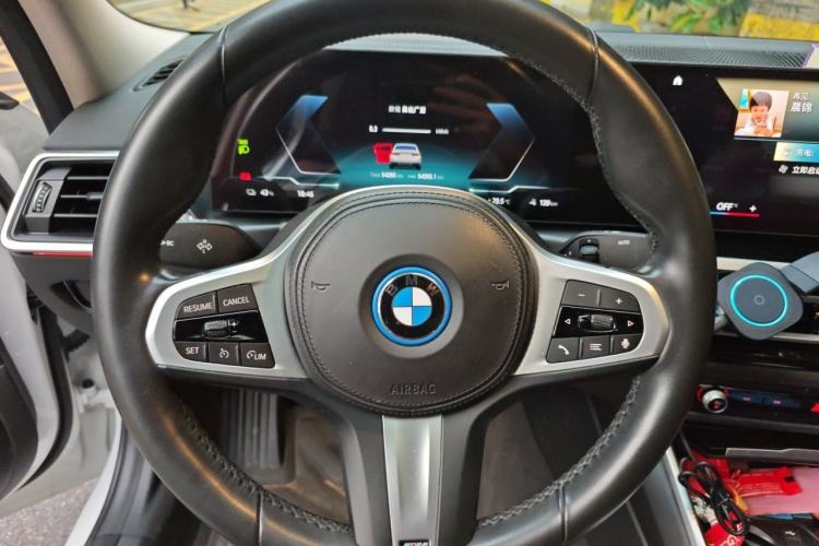 Used BMW i3 2022 eDrive 35 L Steering Wheel