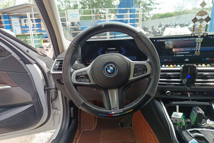 Used BMW i3 2022 eDrive 35 L Steering Wheel