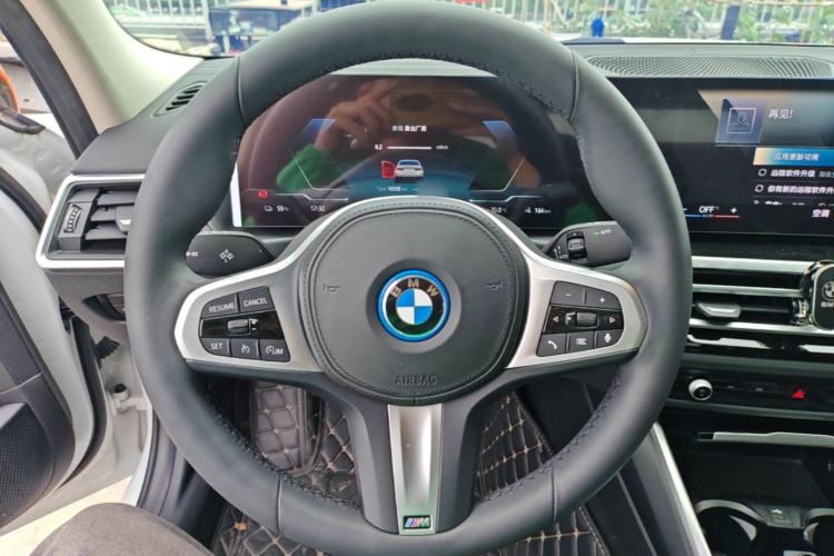 Used BMW i3 2022 eDrive 35 L Steering Wheel