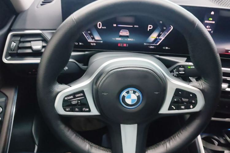 Used BMW i3 2022 eDrive 35 L Steering Wheel