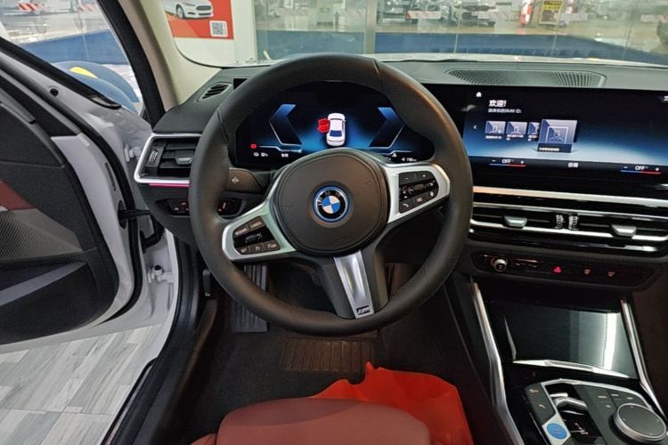 Used BMW i3 2022 eDrive 35 L Steering Wheel