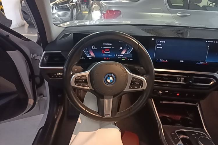 Used BMW i3 2022 eDrive 35 L Steering Wheel