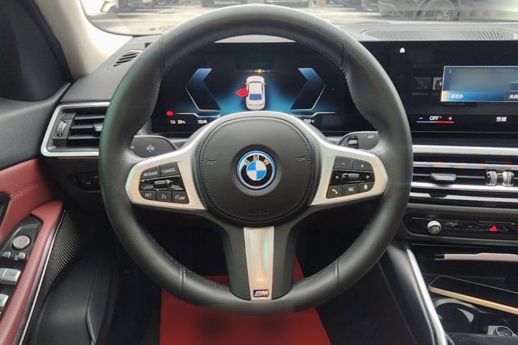 Used BMW i3 2022 eDrive 35 L Steering Wheel