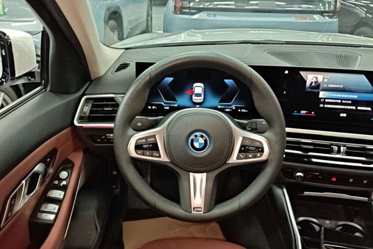 Used BMW i3 2022 eDrive 35 L Steering Wheel