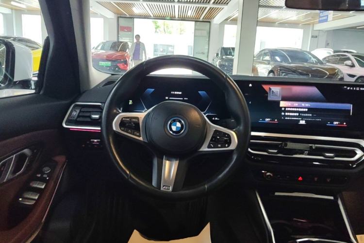 Used BMW i3 2022 eDrive 35 L Steering Wheel