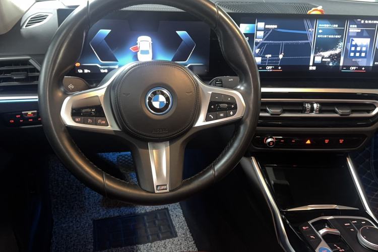 Used BMW i3 2022 eDrive 35 L Steering Wheel