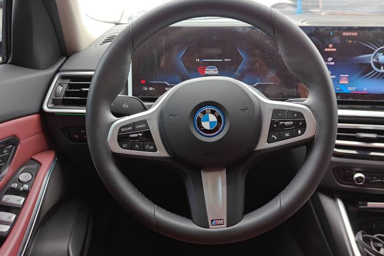 Used BMW i3 2022 eDrive 35 L Steering Wheel