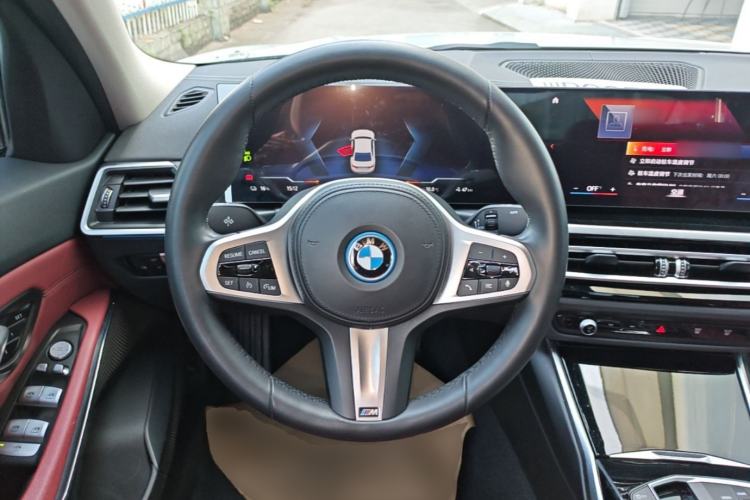 Used BMW i3 2022 eDrive 35 L Steering Wheel