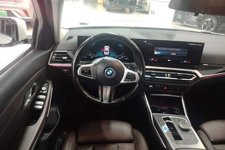 Used BMW i3 2022 eDrive 35 L Steering Wheel