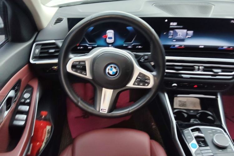 Used BMW i3 2022 eDrive 35 L Steering Wheel