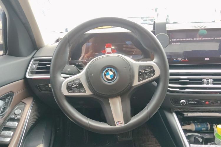Used BMW i3 2022 eDrive 35 L Steering Wheel