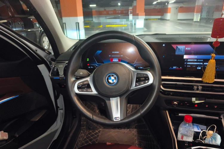 Used BMW i3 2022 eDrive 35 L Steering Wheel