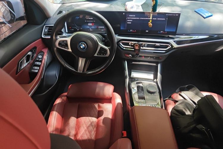 Used BMW i3 2022 eDrive 35 L Steering Wheel