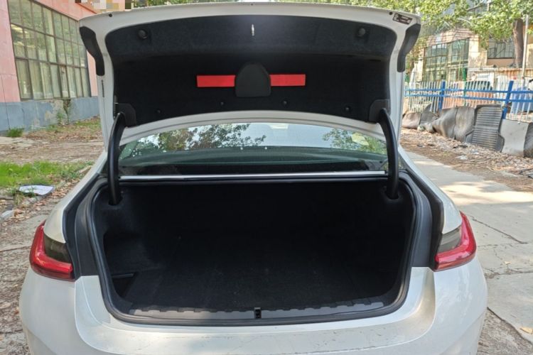 Used BMW i3 2022 eDrive 35 L Trunk