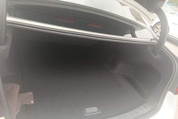 Used BMW i3 2022 eDrive 35 L Trunk