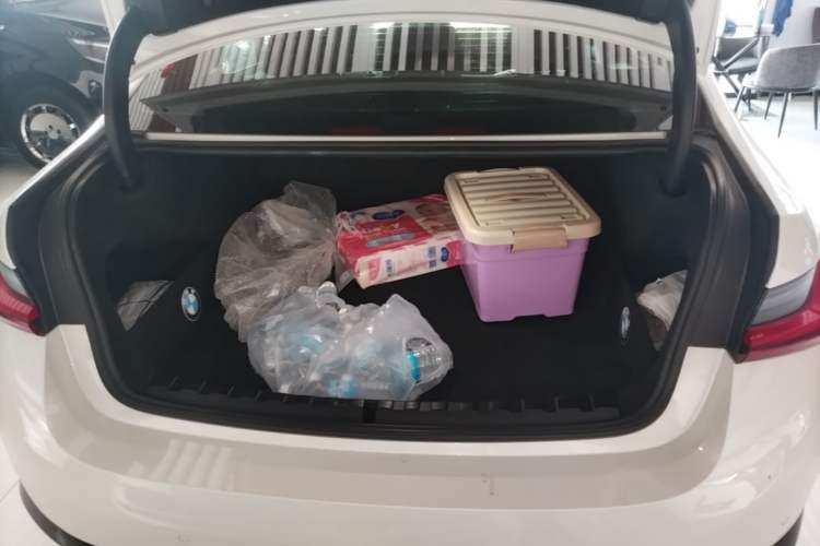 Used BMW i3 2022 eDrive 35 L Trunk