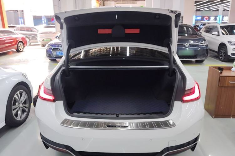 Used BMW i3 2022 eDrive 35 L Trunk