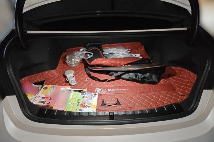 Used BMW i3 2022 eDrive 35 L Trunk