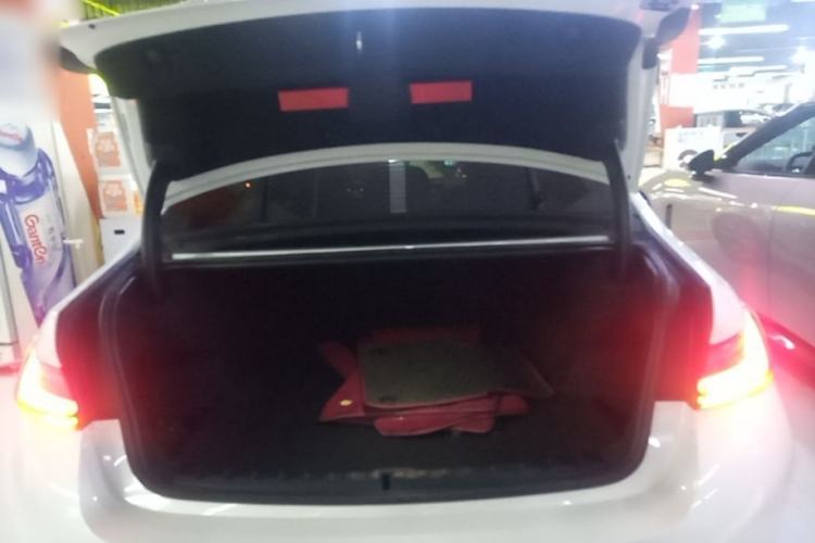 Used BMW i3 2022 eDrive 35 L Trunk